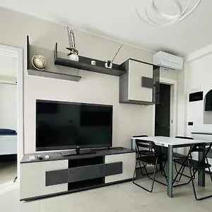 pericle-5-apartment.italymilanhotels.net/